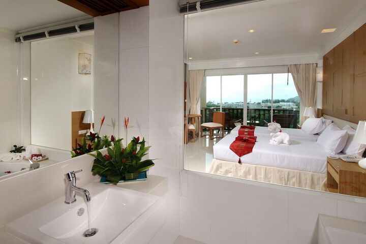 Room 19 of 40