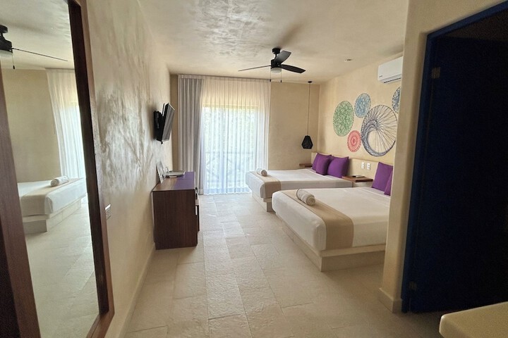 Room 171 of 321