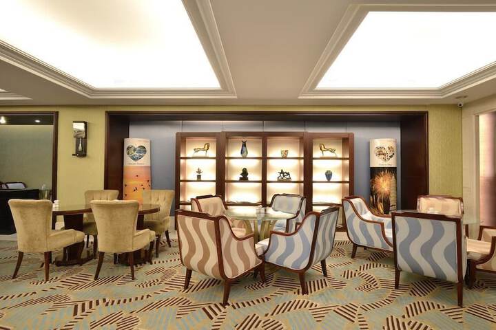 Hotel Interior 4 of 101
