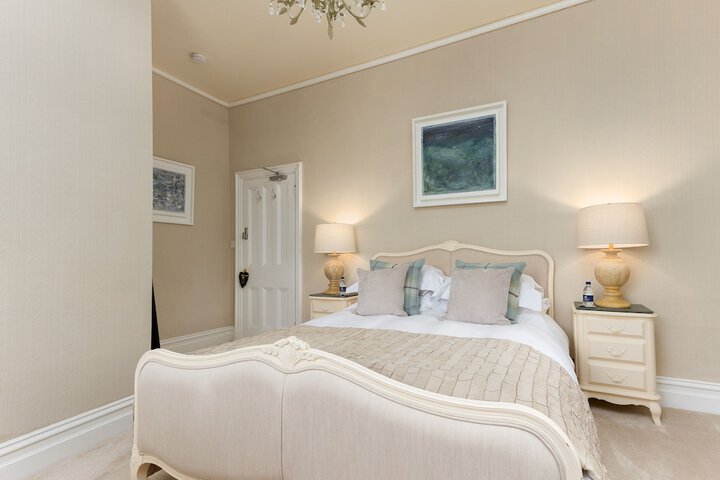 Room 20 of 86