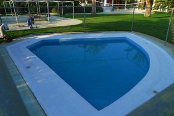 Pool 18 of 26