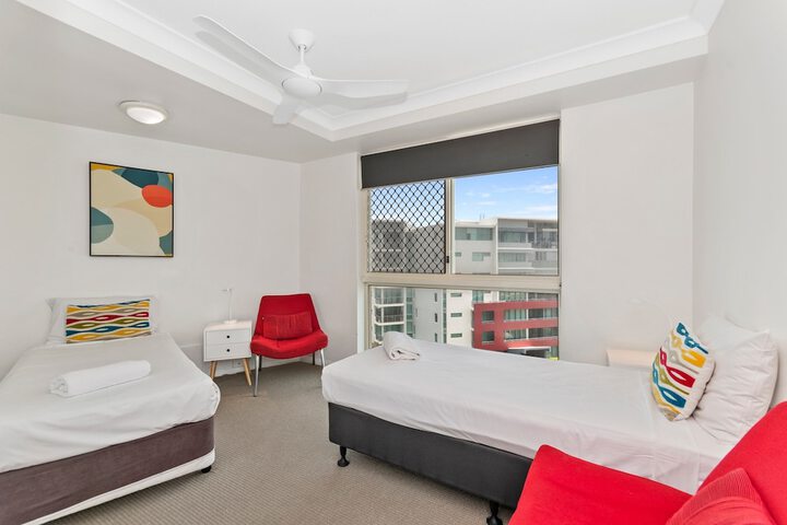 Room 11 of 92