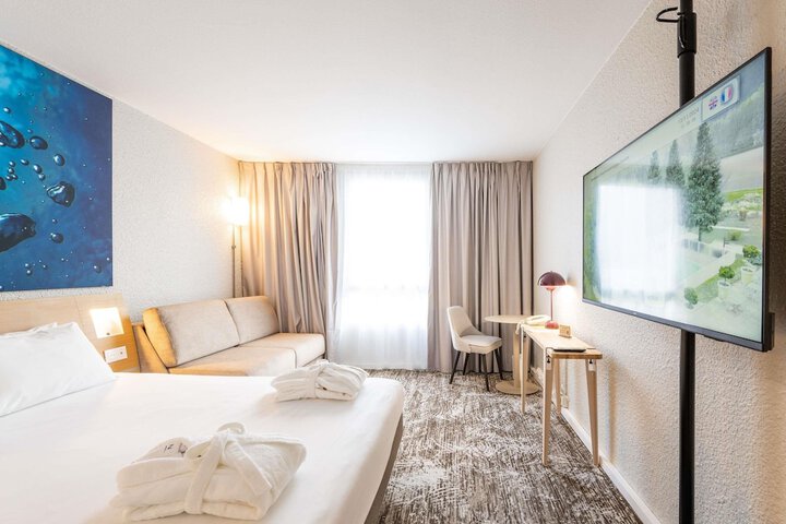Room 13 of 125