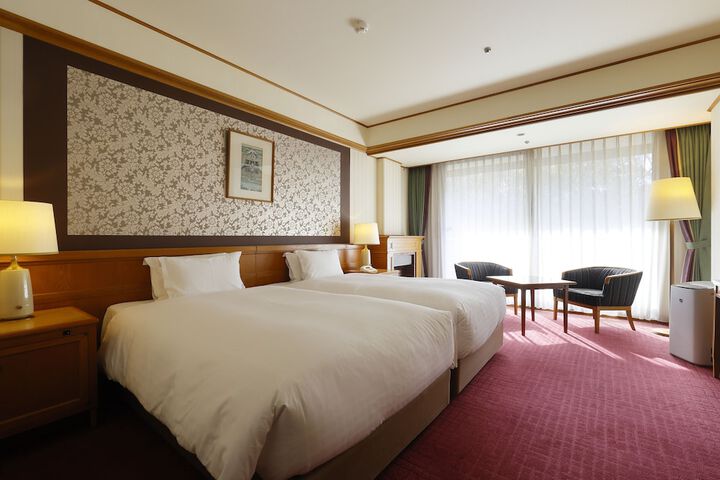 Room 38 of 120