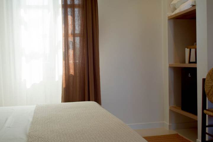 Room 11 of 39