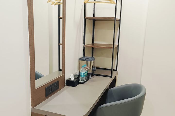 Room 44 of 76