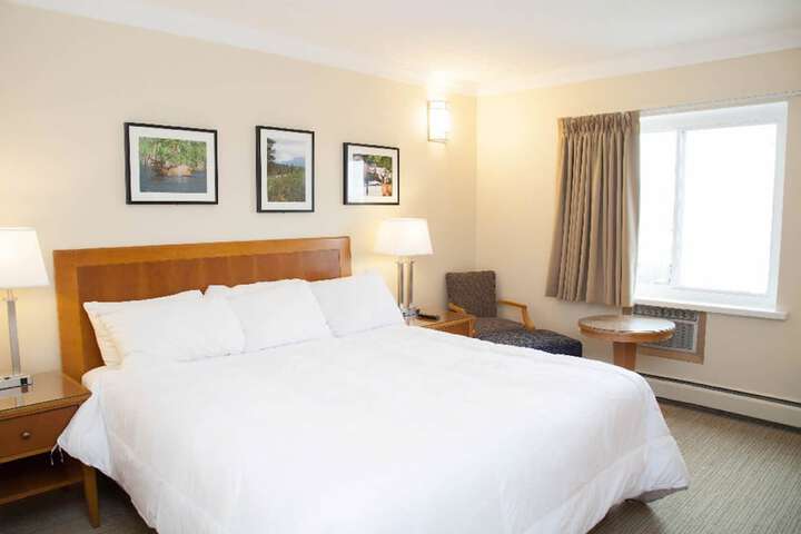 Room 10 of 35