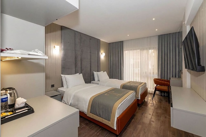 Room 40 of 74