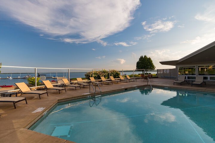 Pool 191 of 220