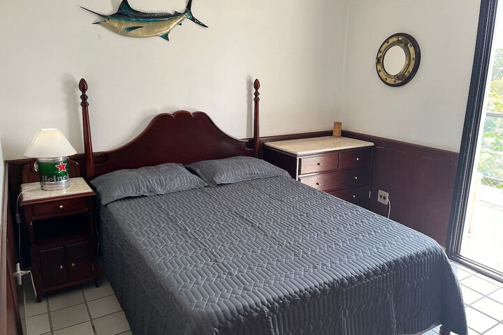Room 15 of 487