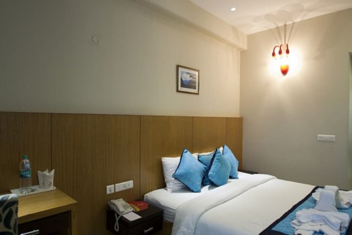 Room 14 of 27