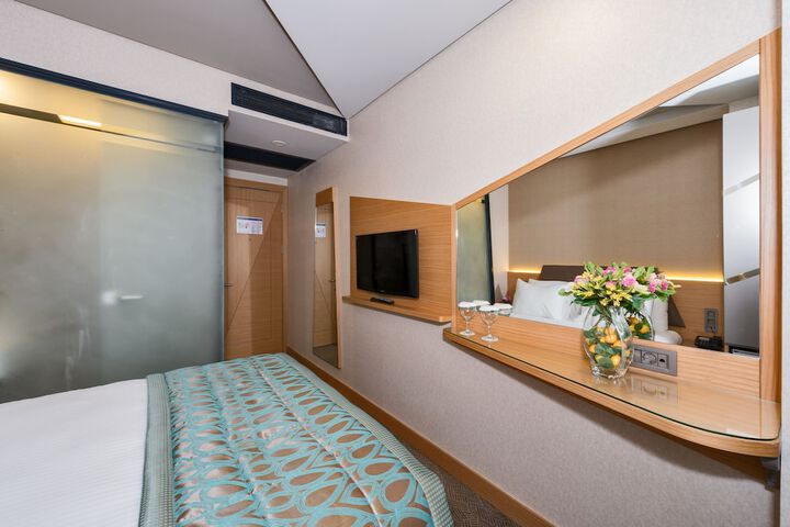 Room 40 of 61