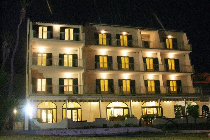 HOTEL SETTEBELLO