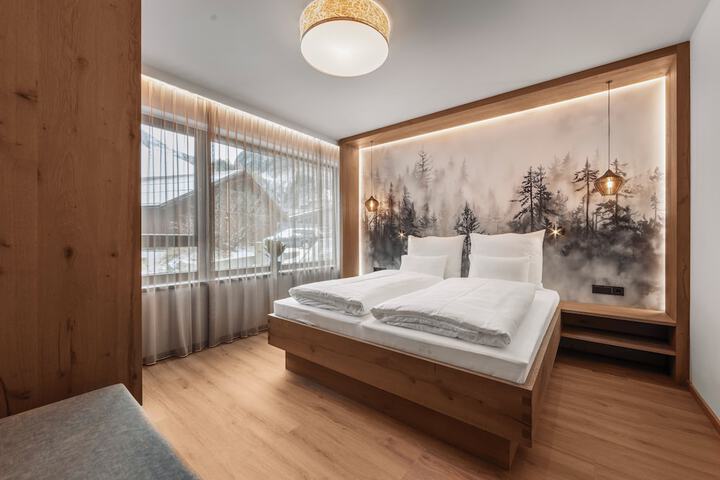 Room 9 of 26