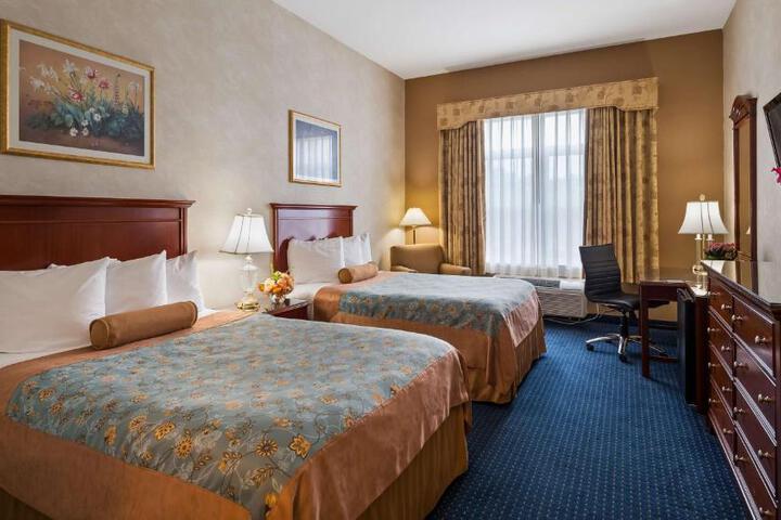 2 Double Beds Refrigerator WiFi Full Breakfast (7 of 7)
