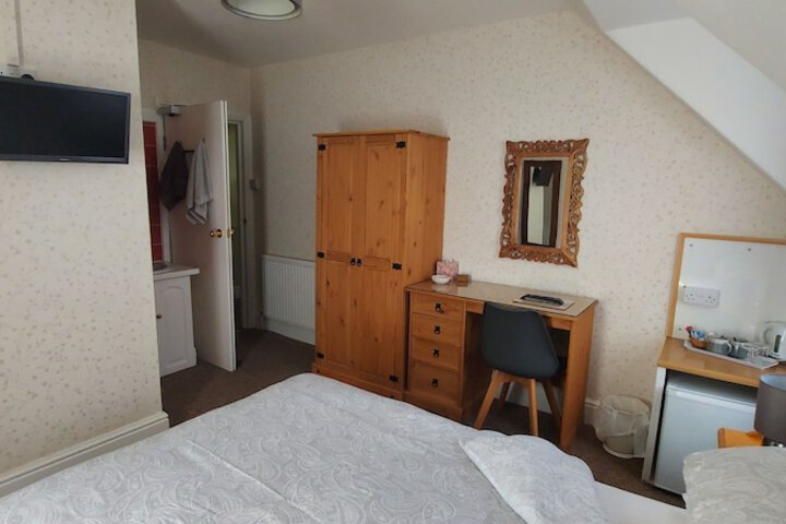 Room 22 of 49