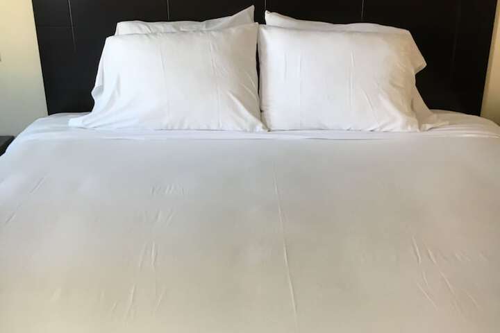 Standard | King Bed (7 of 8)