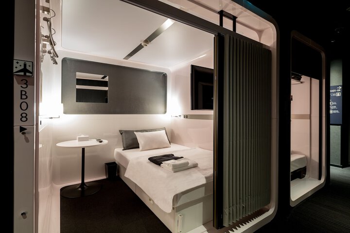 Room 6 of 36