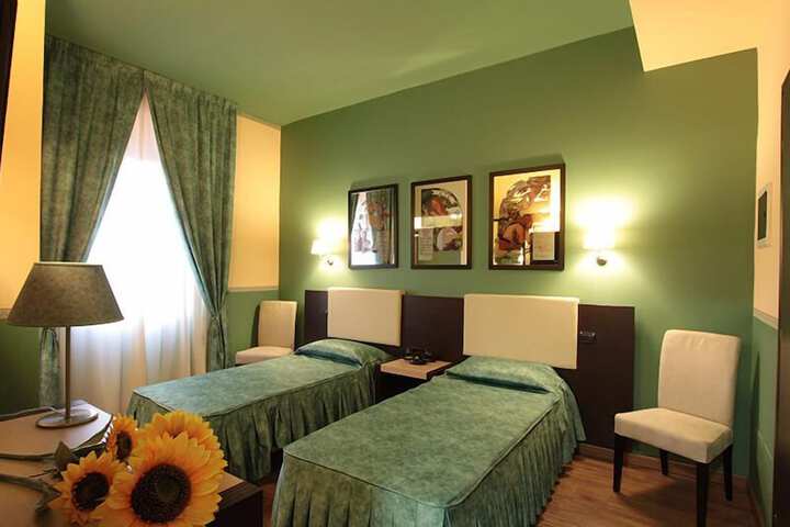 Room 8 of 29