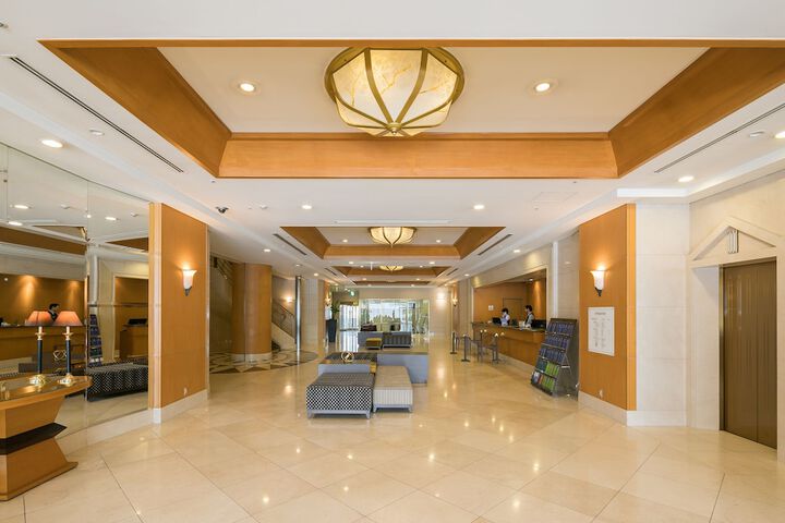 Guest Lobby