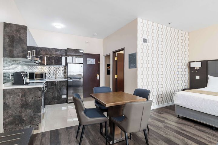 Suite Capacity 2 (8 of 12)