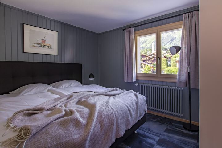 Room 6 of 30