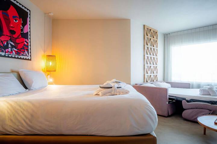 Room 47 of 96
