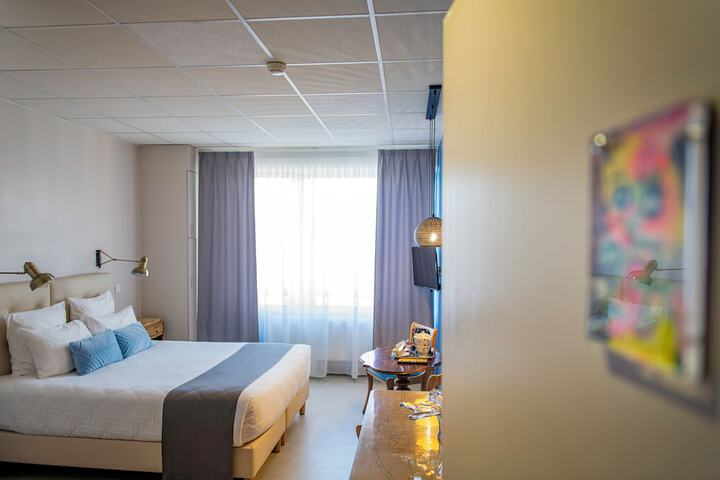 Room 19 of 41