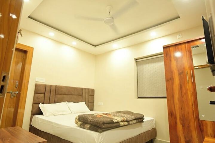 Room 42 of 90