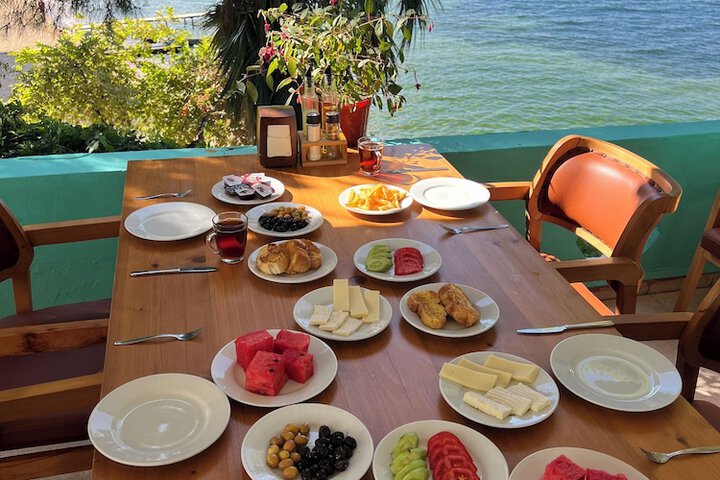 Breakfast/Coffee Service 27 of 34