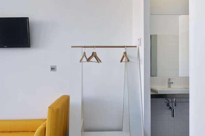 Room 16 of 35
