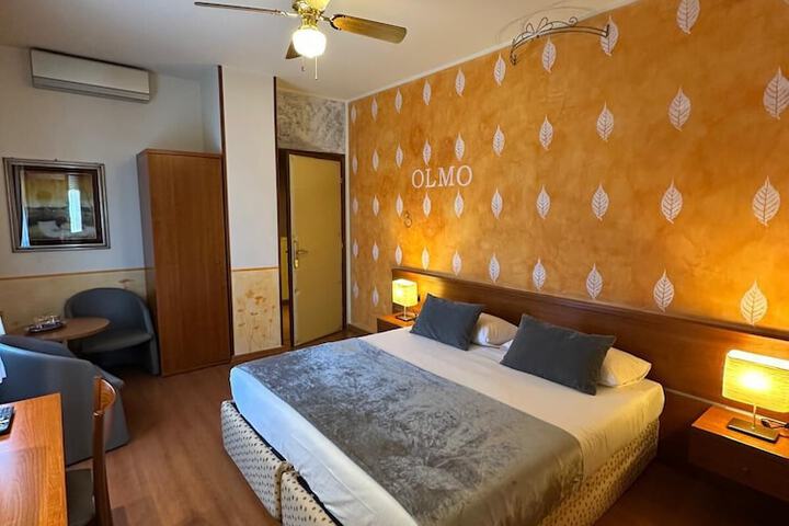 Room 22 of 46