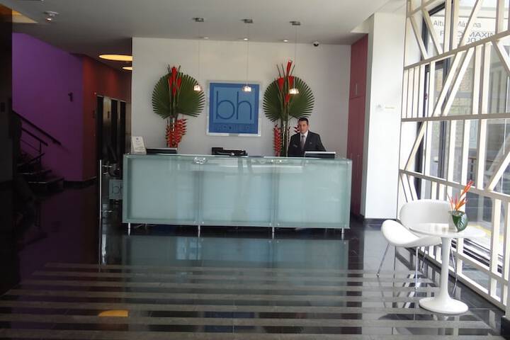Hotel Interior 4 of 87