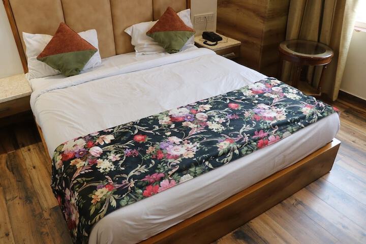 Room 14 of 29
