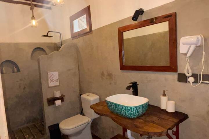 Room 7 of 10