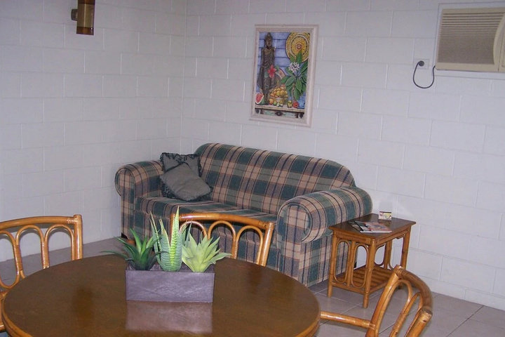 Room 11 of 24