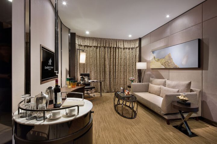 Room 26 of 63