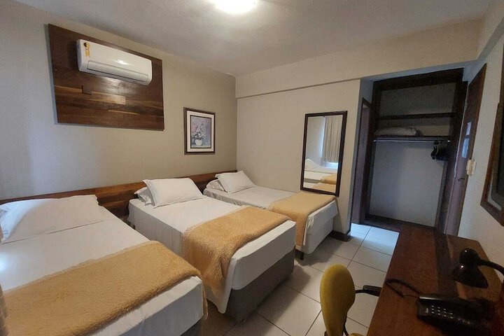 Room 40 of 79