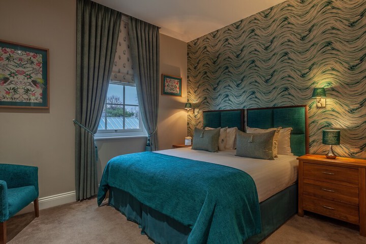 Room 16 of 47