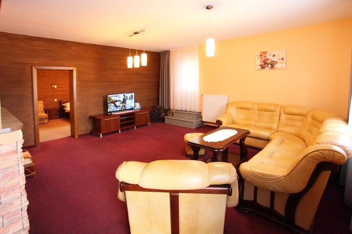 Room 14 of 50
