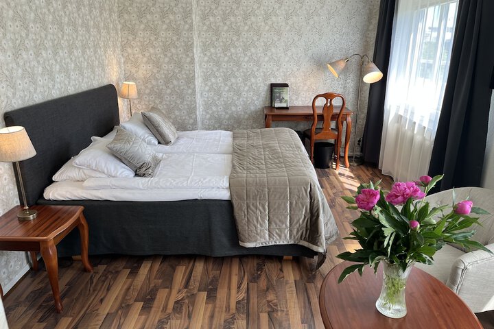 Room 32 of 91