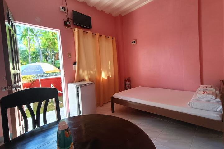 Room 6 of 37