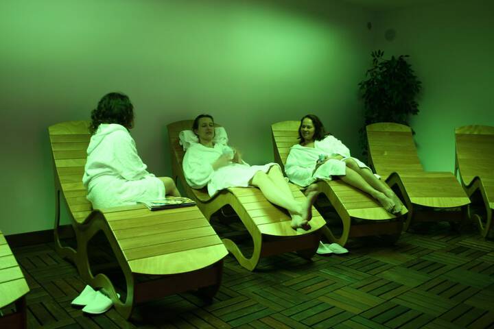 Spa 19 of 56