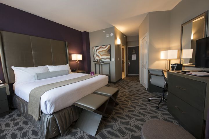 Standard King Bed Accessible (5 of 24)