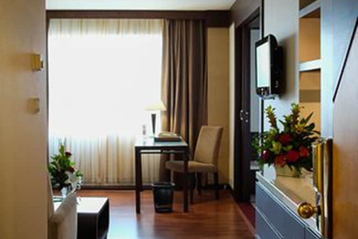 Room 27 of 75