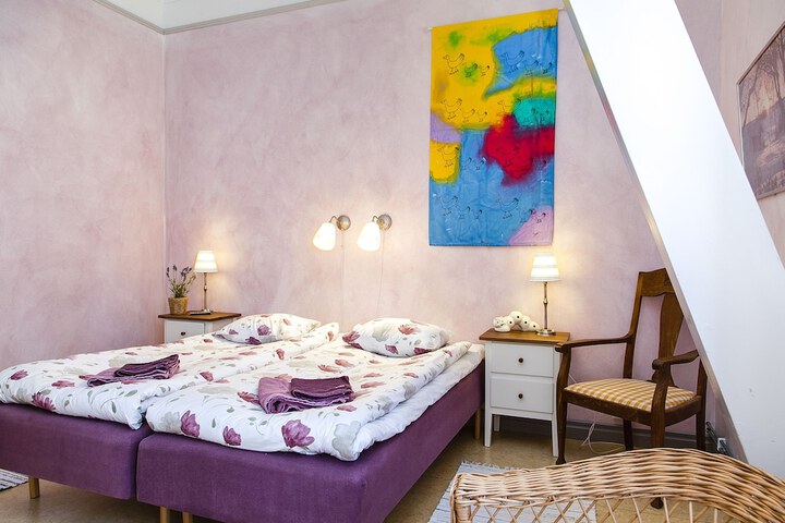 Room 7 of 36