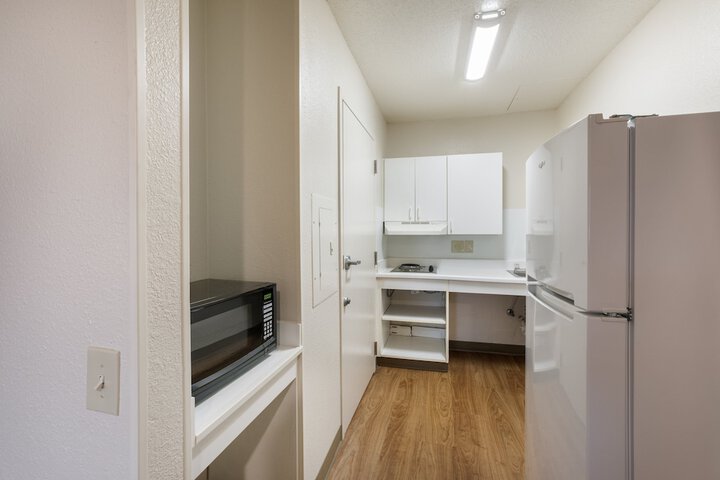 Room 11 of 24