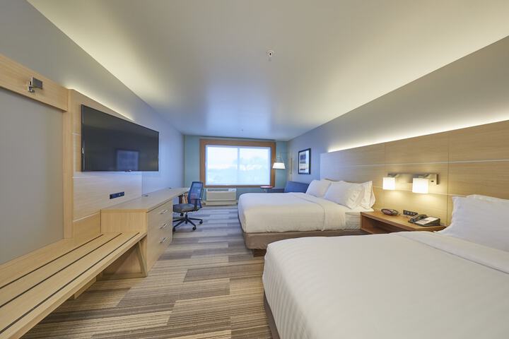 Room 4 of 37