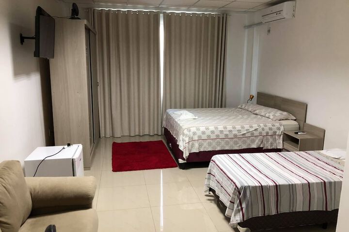 Room 2 of 9