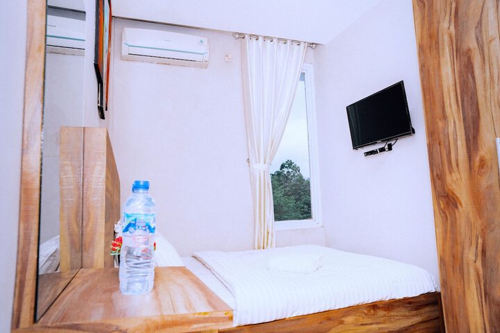 Room 16 of 43
